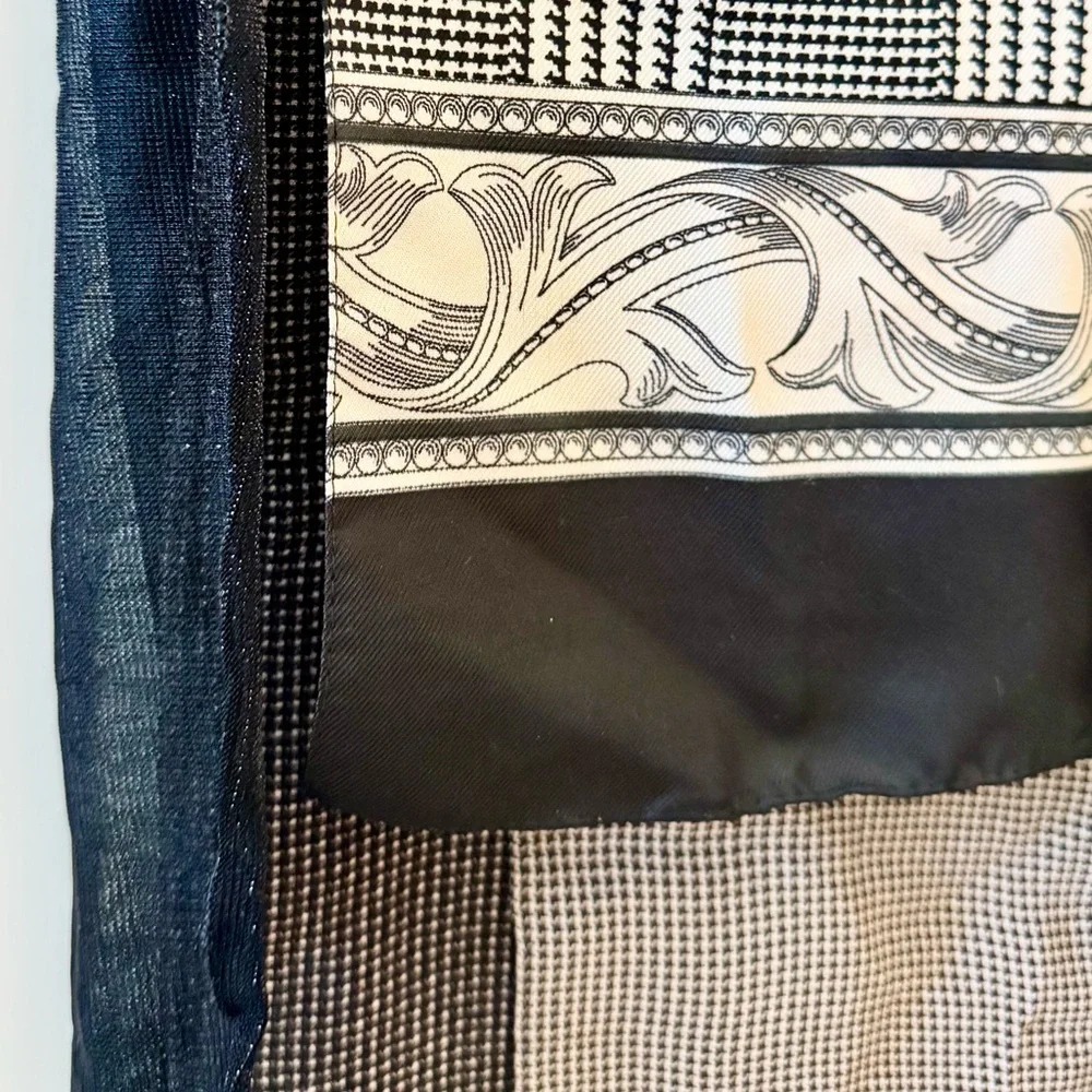 BUNDLE (3) Vintage B&W Houndstooth Pattern Assorted Wrap Scarves